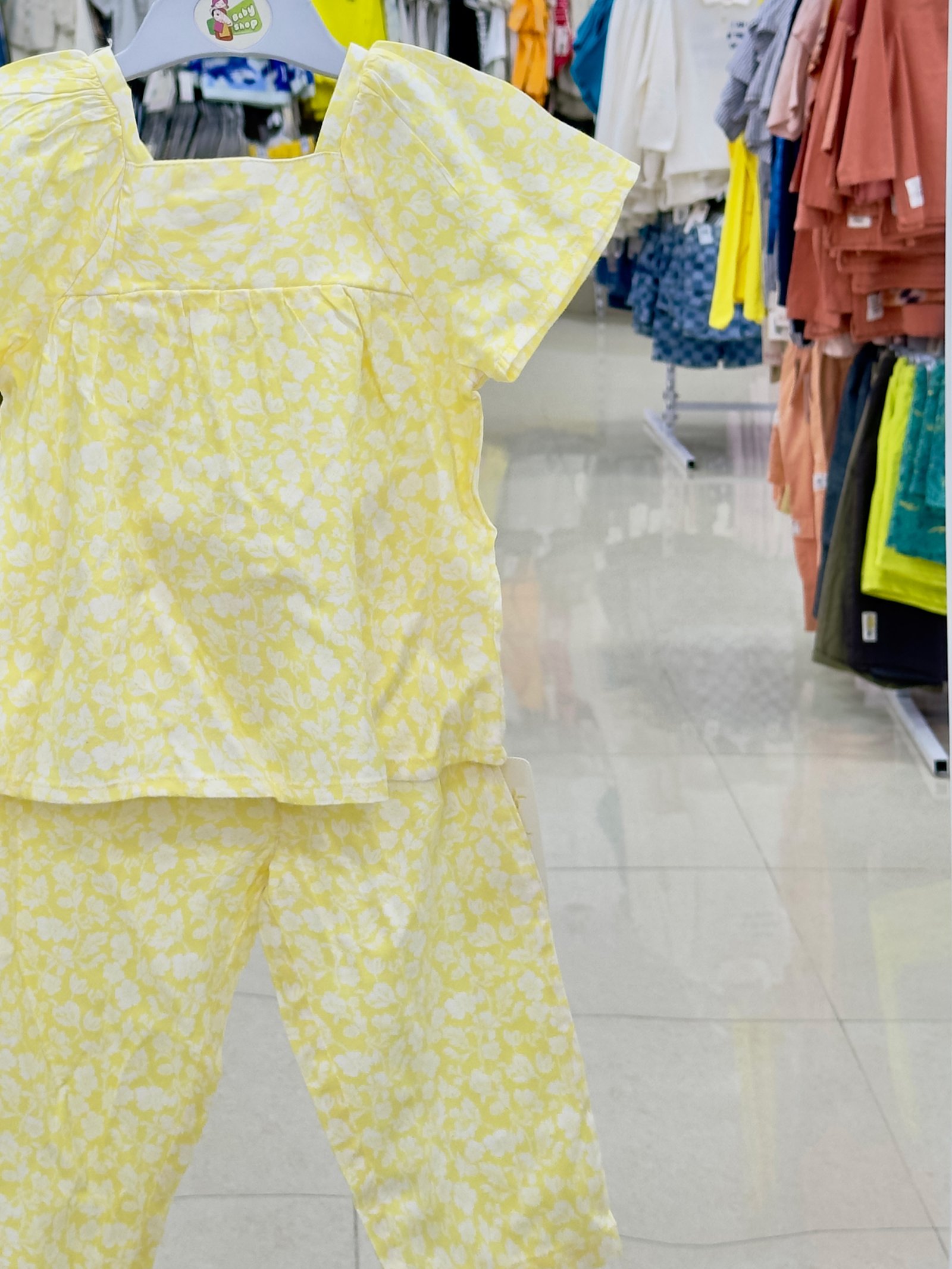 Girls 2 Pcs Set(Size-3/6 M to 6 Years) (111937)